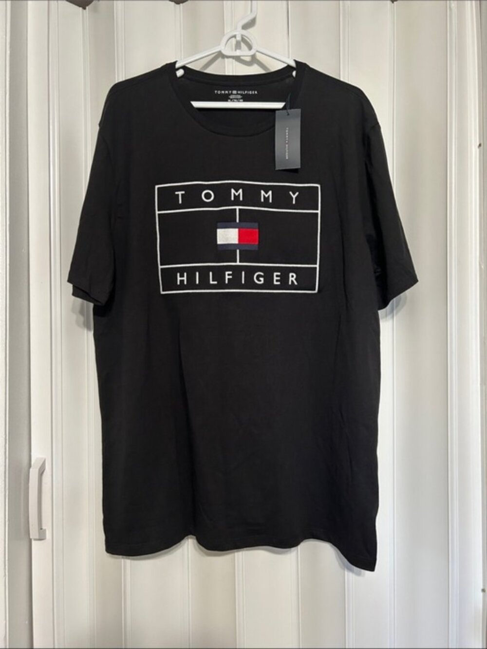 Tommy Hilfiger Short-Sleeve Logo Tee, Black, NWT Size XL